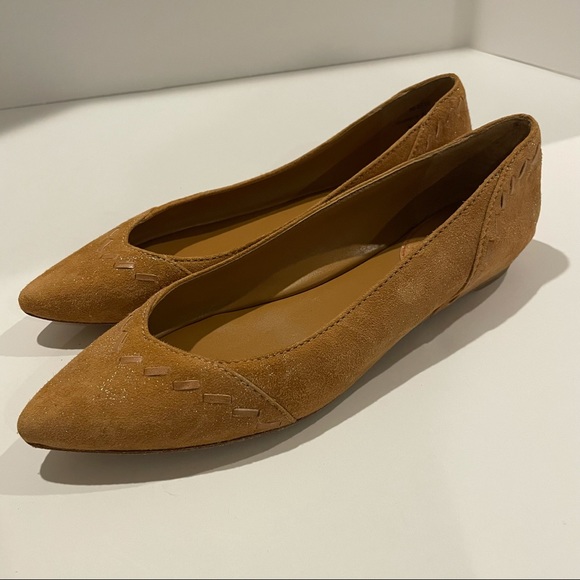 Trask Bianca Suede Pointy Toe Flat Shoe Size 9.5M - Picture 3 of 10